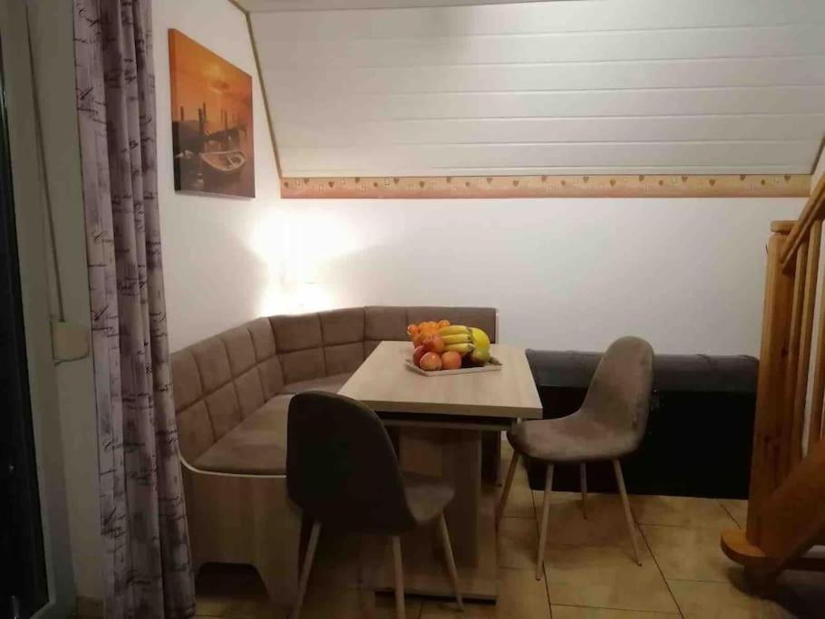 Meerhaus Hieve Emden Bagian luar foto